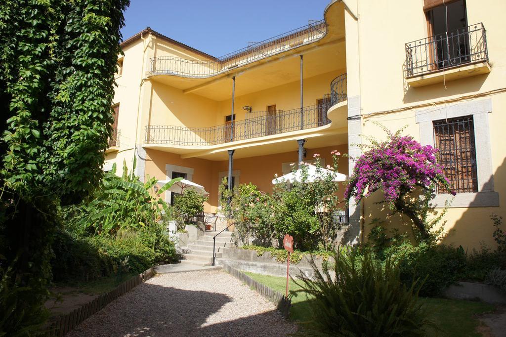 Hostal La Colonial Madrigal de la Vera Exterior foto