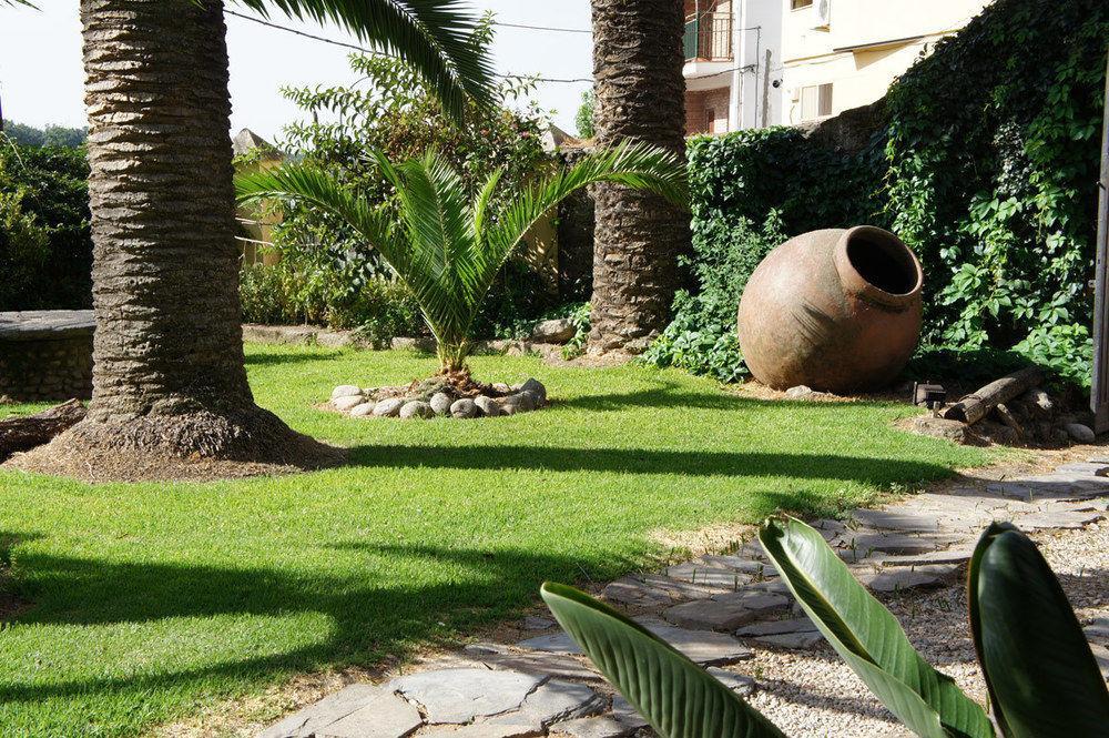 Hostal La Colonial Madrigal de la Vera Exterior foto